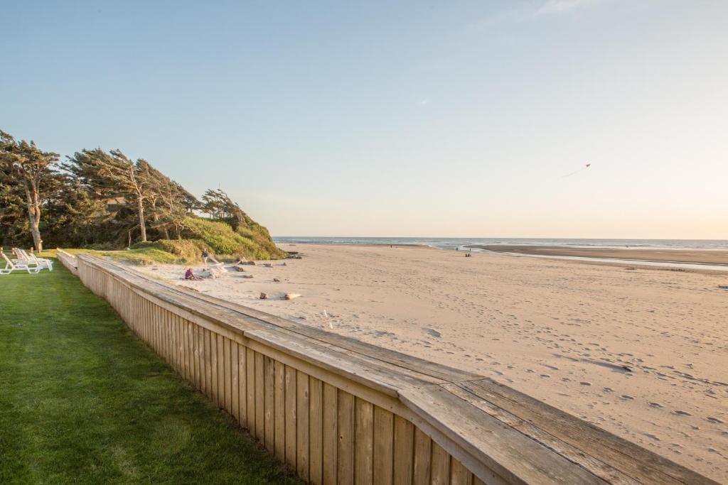Schooner'S Cove Inn Cannon Beach Zewnętrze zdjęcie